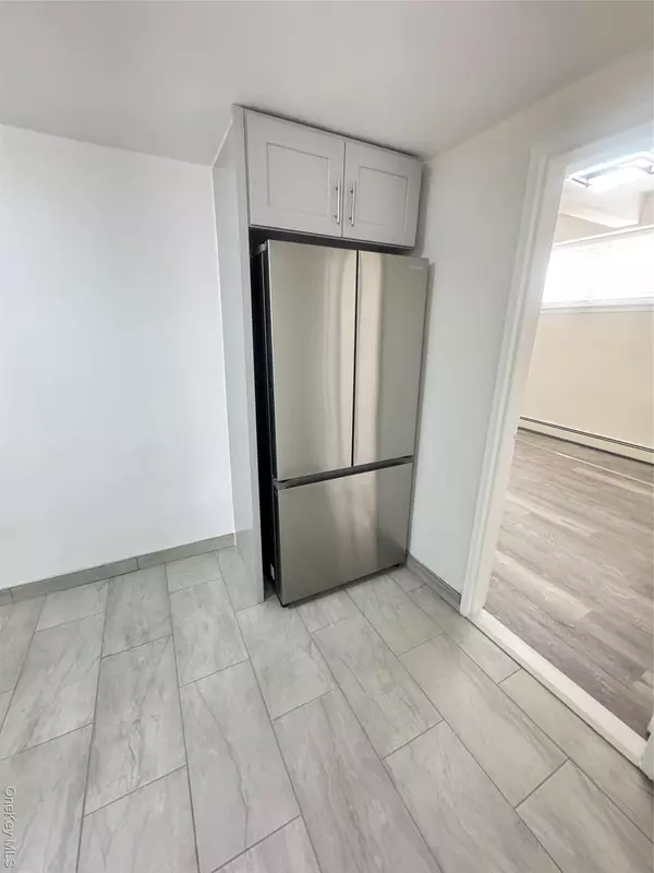Flushing, NY 11354,34-20 Parsons BLVD #LJ