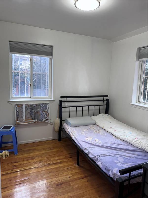 Flushing, NY 11355,136-03 58 Ave
