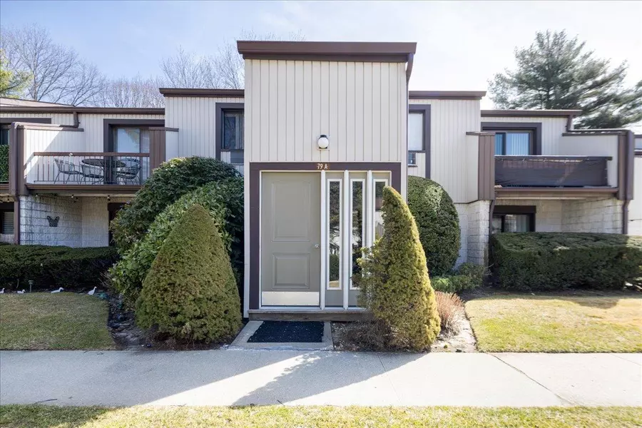 79 Richmond BLVD #2A, Ronkonkoma, NY 11779