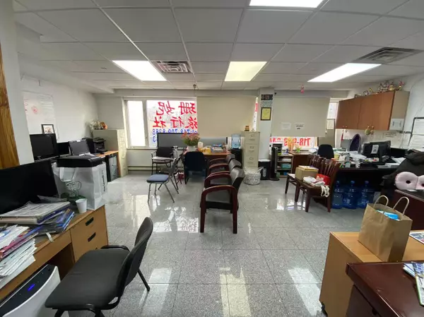 Flushing, NY 11355,136-31 41TH