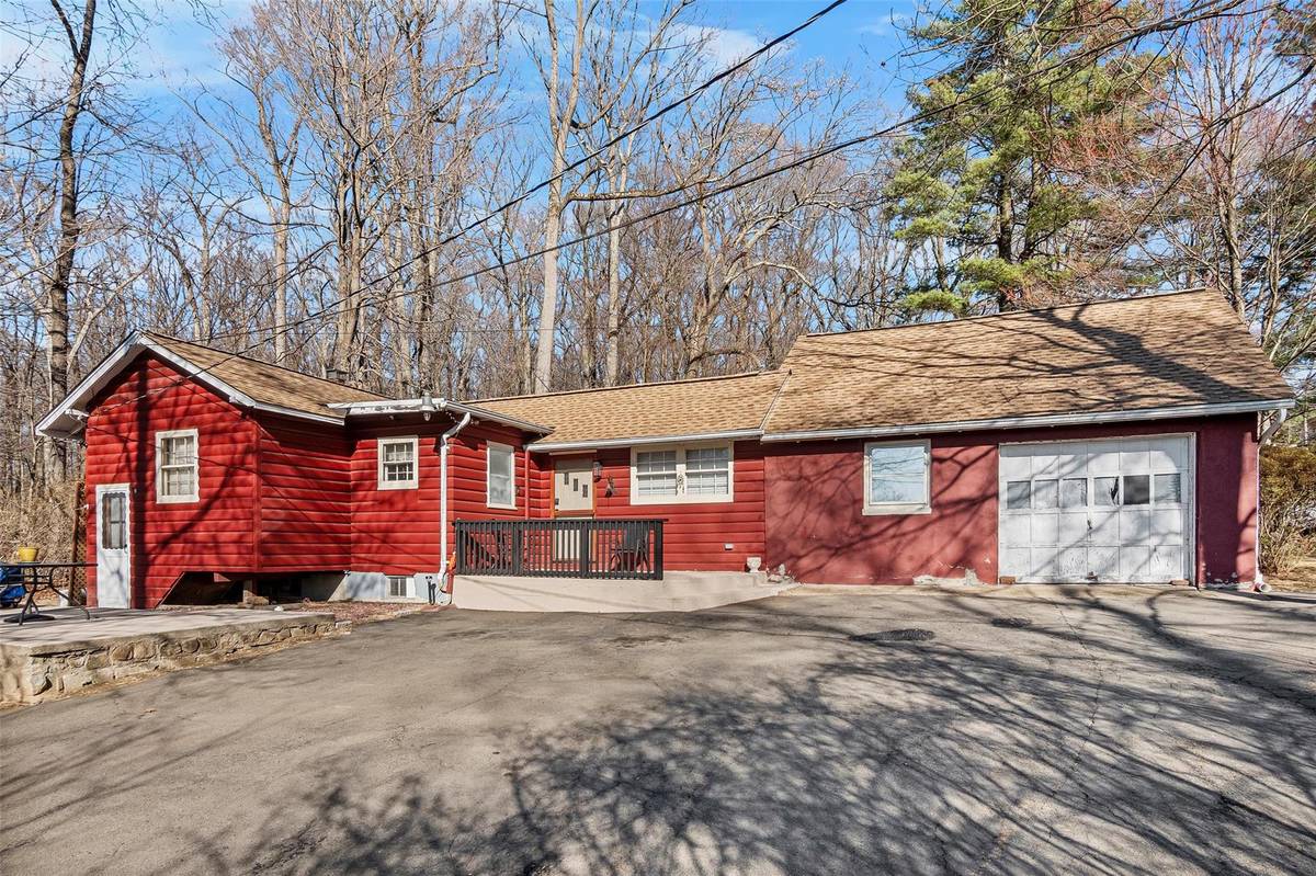 Spring Valley, NY 10977,3 Rodman PL