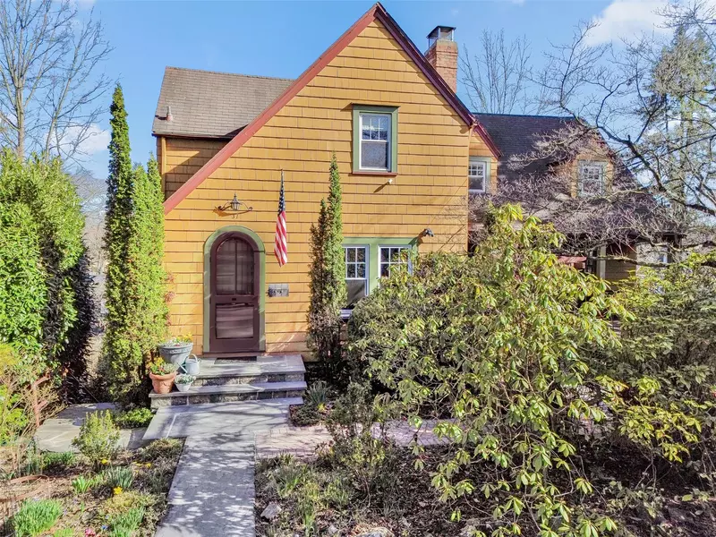 31 Edgewood AVE, Larchmont, NY 10538