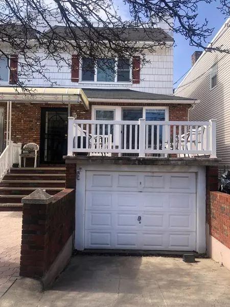 58-26 71st Street, Maspeth, NY 11378