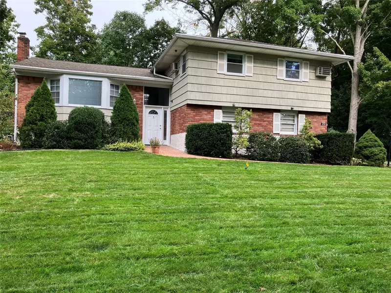 258 W Neck RD, Huntington, NY 11743