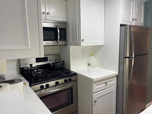 Cedarhurst, NY 11516,283 Cedarhurst Avenue #H-3
