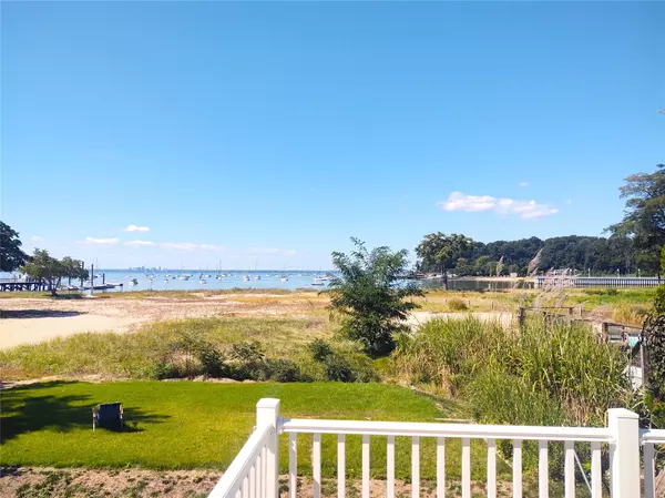 Sea Cliff, NY 11579,16 The BLVD