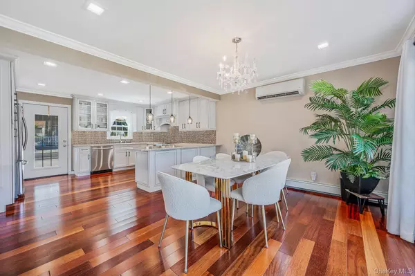 West Hempstead, NY 11552,Address not disclosed