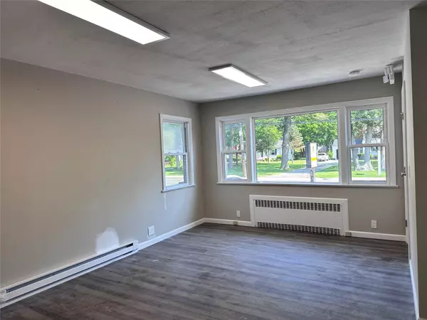 Port Jefferson, NY 11776,1430 Hallock AVE