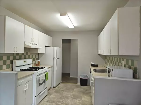 3 Hook RD #14E, Poughkeepsie, NY 12601