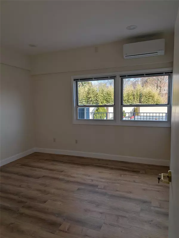 Mahopac, NY 10541,935 South Lake BLVD