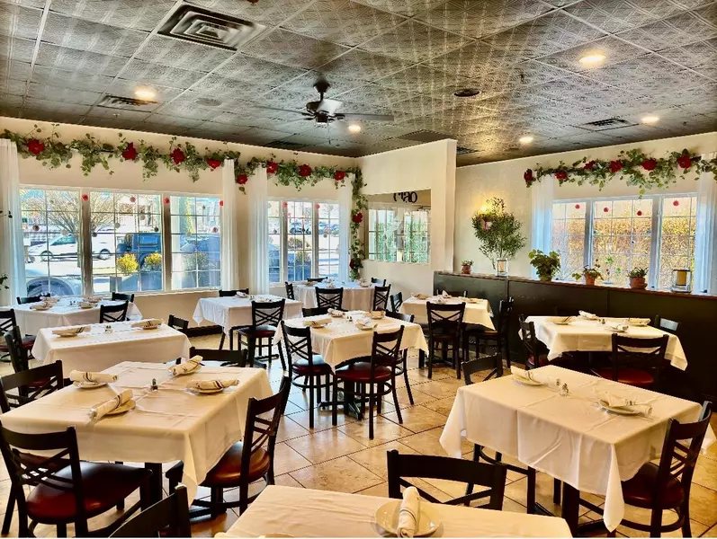 1859 E Main St, Mohegan Lake, NY 10547