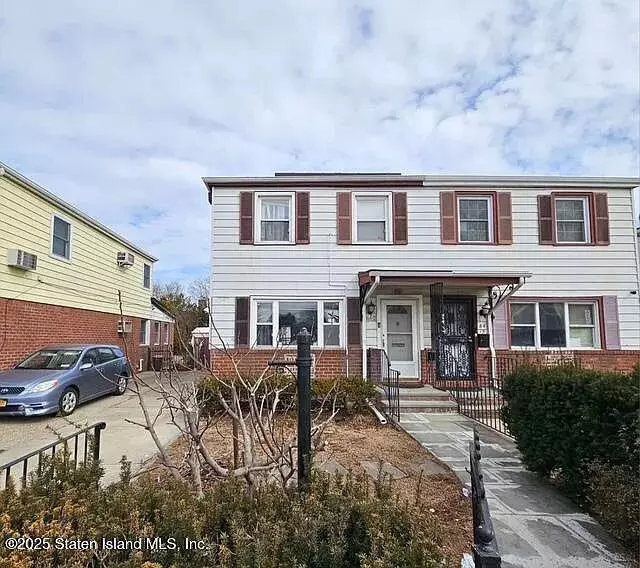 6411 Bell BLVD, Oakland Gardens, NY 11364