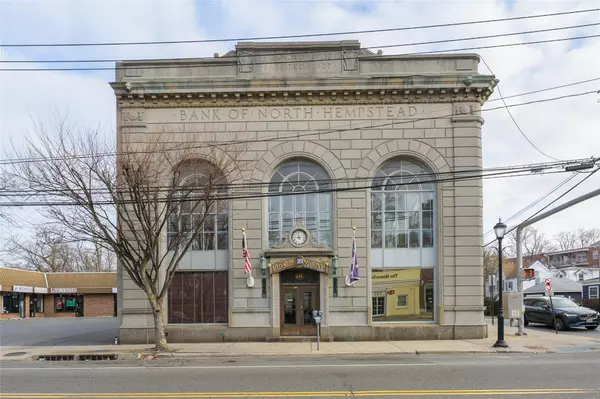 145 Main ST, Port Washington, NY 11050