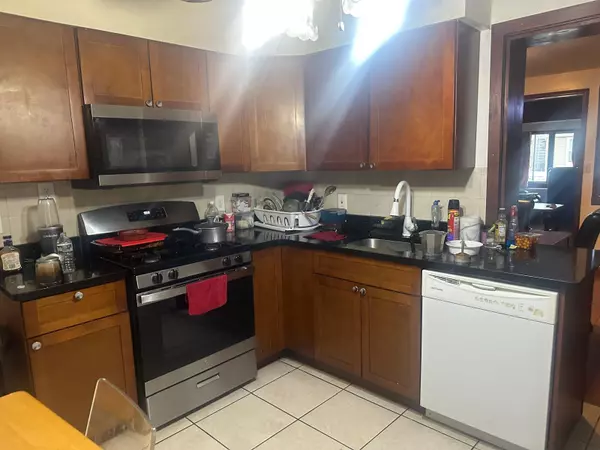 Woodhaven, NY 11421,8111 91st AVE