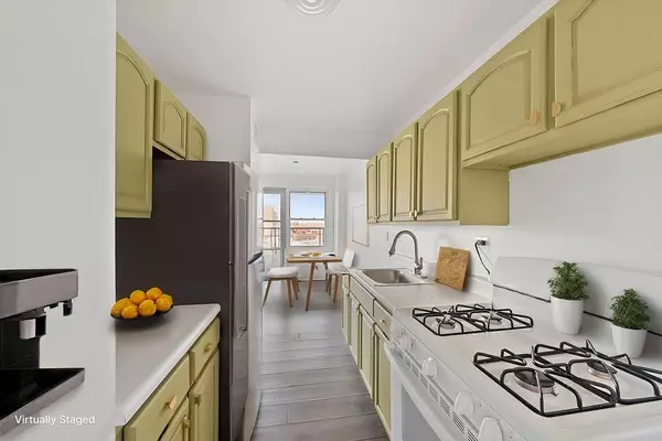 2550 Olinville AVE #8H, Bronx, NY 10467