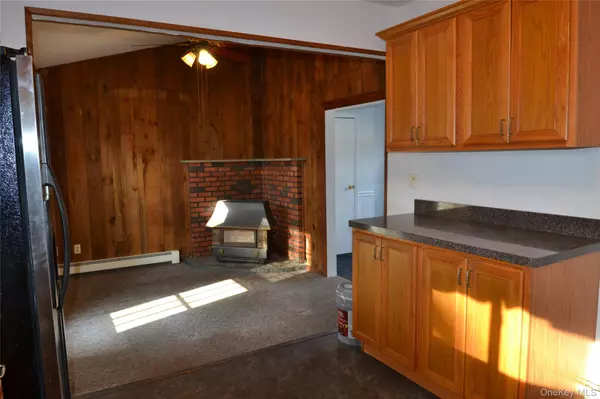 Centereach, NY 11720,Address not disclosed