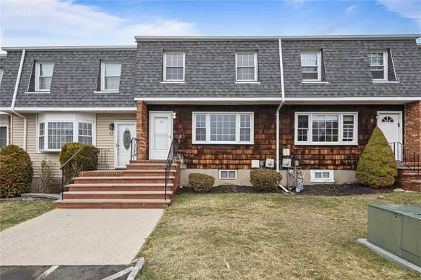 10 Gladys DR, Spring Valley, NY 10977