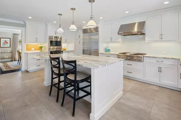 Pleasantville, NY 10570,177 Deerfield LN