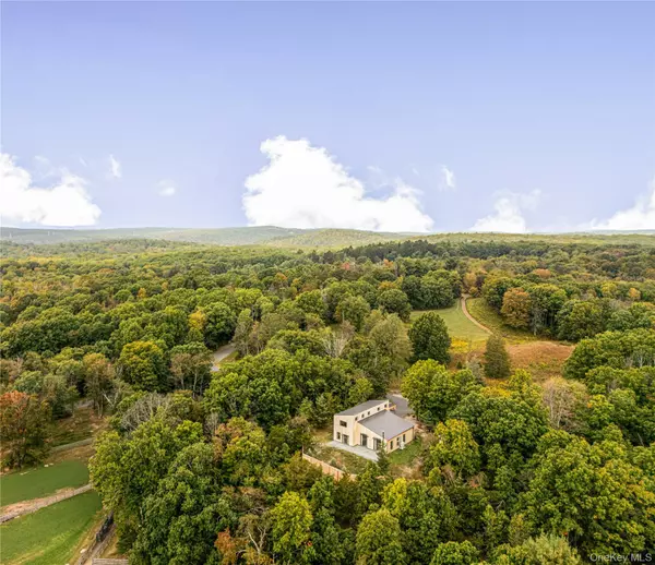 Clinton Corners, NY 12514,998 Willow Brook RD