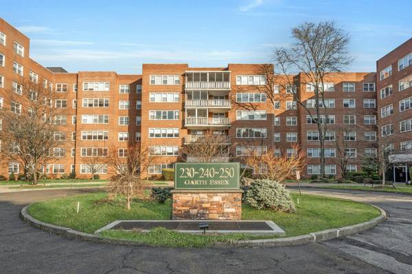 240 Garth RD #5L2,  Scarsdale,  NY 10583