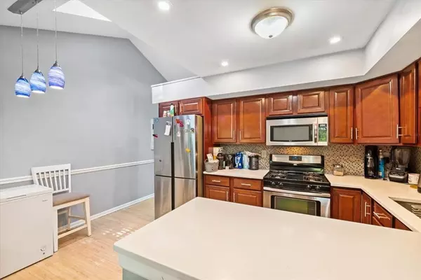 Highland Mills, NY 10930,4 Linden DR