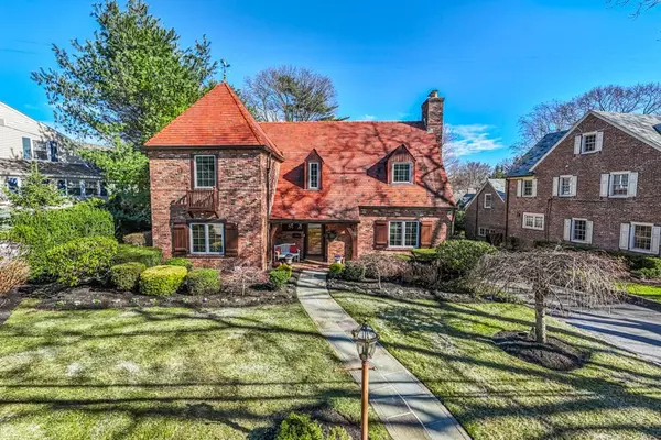 132 Revere RD, Manhasset, NY 11030