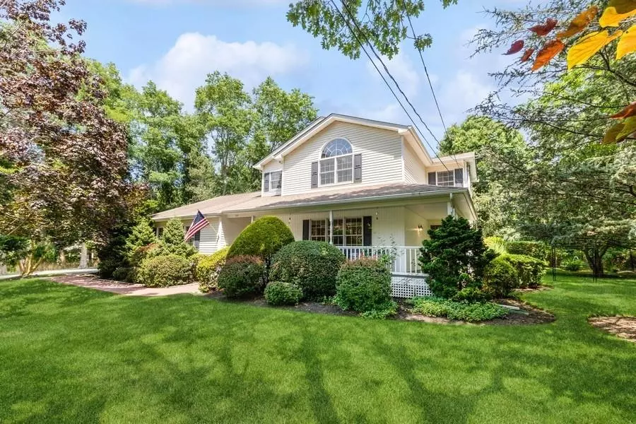 Cutchogue, NY 11935,735 Deerfoot PATH