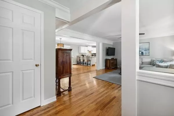 Cutchogue, NY 11935,735 Deerfoot PATH
