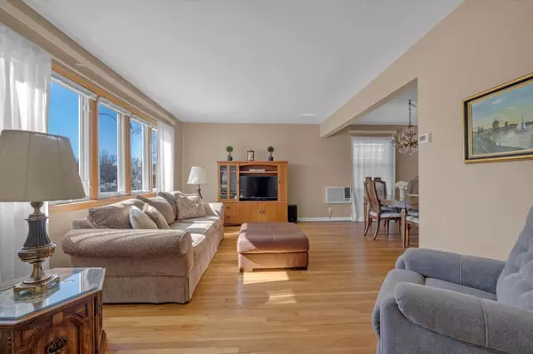 Whitestone, NY 11357,151-17 23rd AVE
