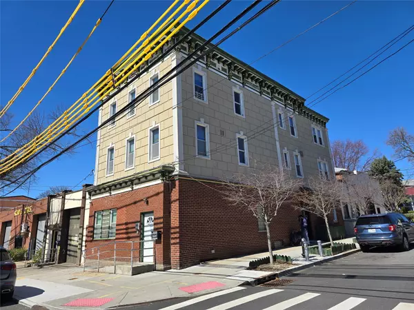 College Point, NY 11356,124-17 18 AVE