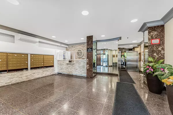 Bronx, NY 10468,3131 Grand Concourse #11H