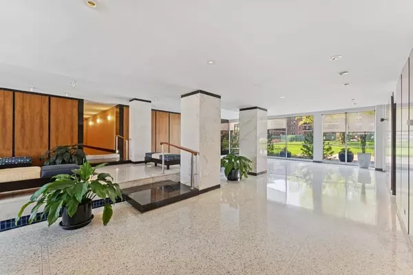 Whitestone, NY 11357,166-25 Powells Cove BLVD #1A