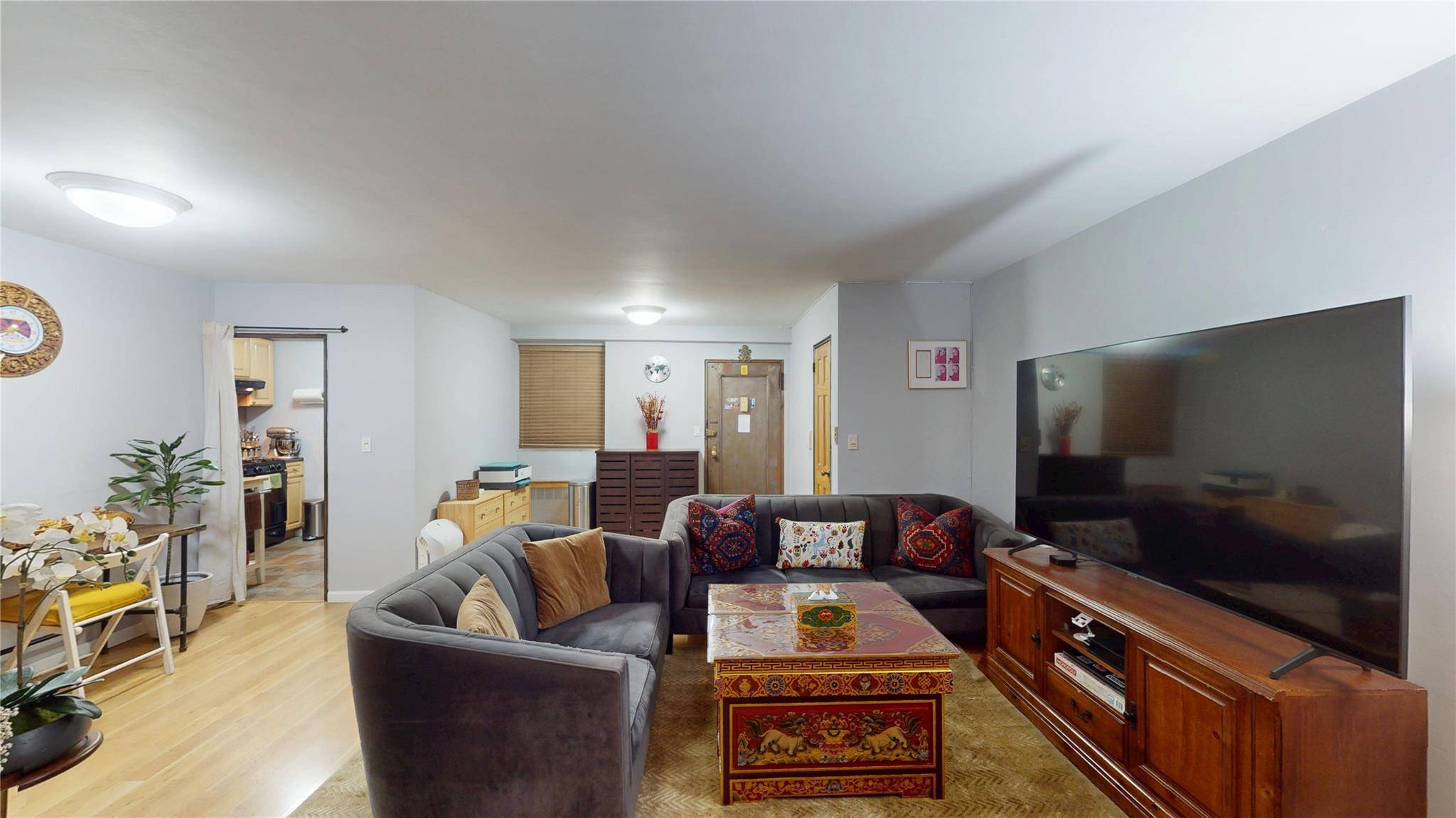 Jackson Heights, NY 11372,35-50 85 St #3D