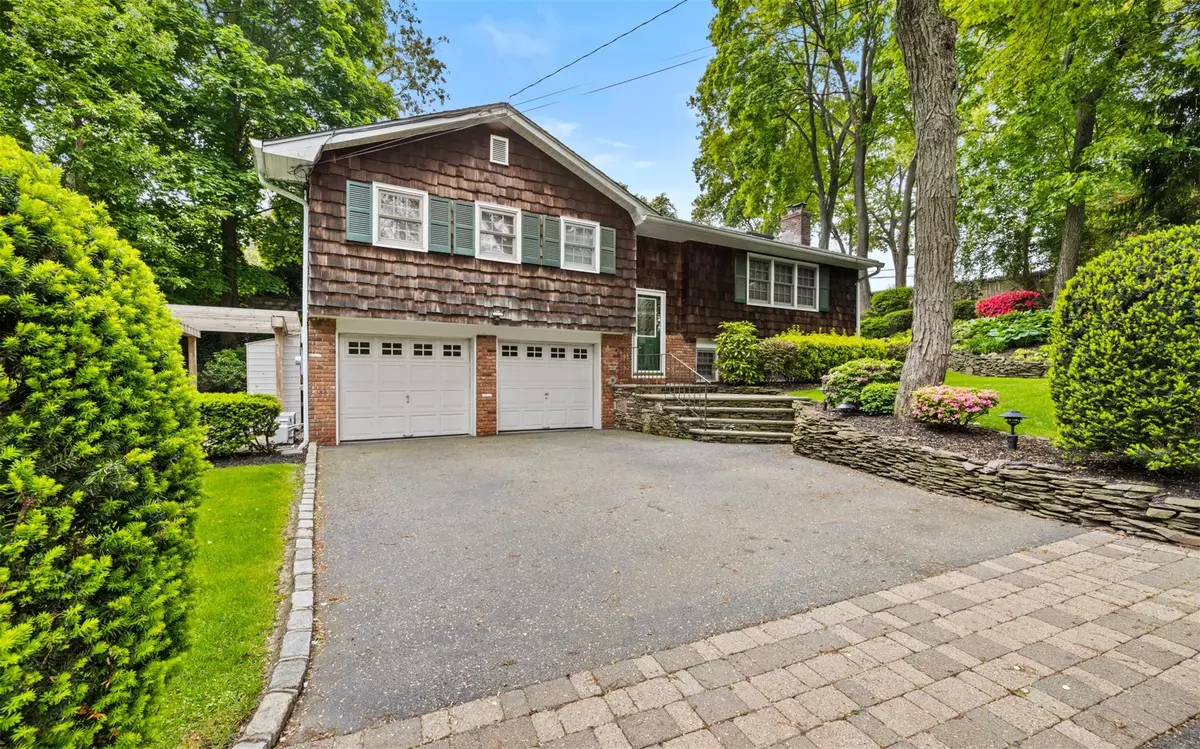 Centerport, NY 11721,501 Arthur ST
