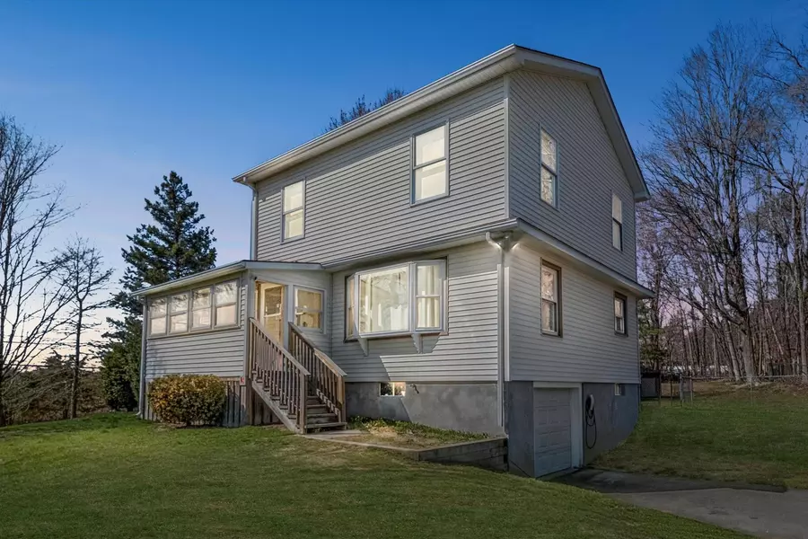 3 East RD, Wallkill, NY 12589