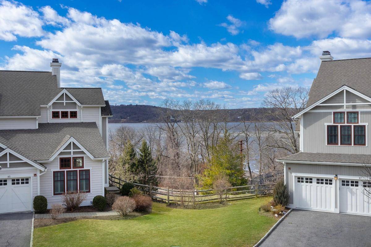 54 Landing DR, Dobbs Ferry, NY 10522