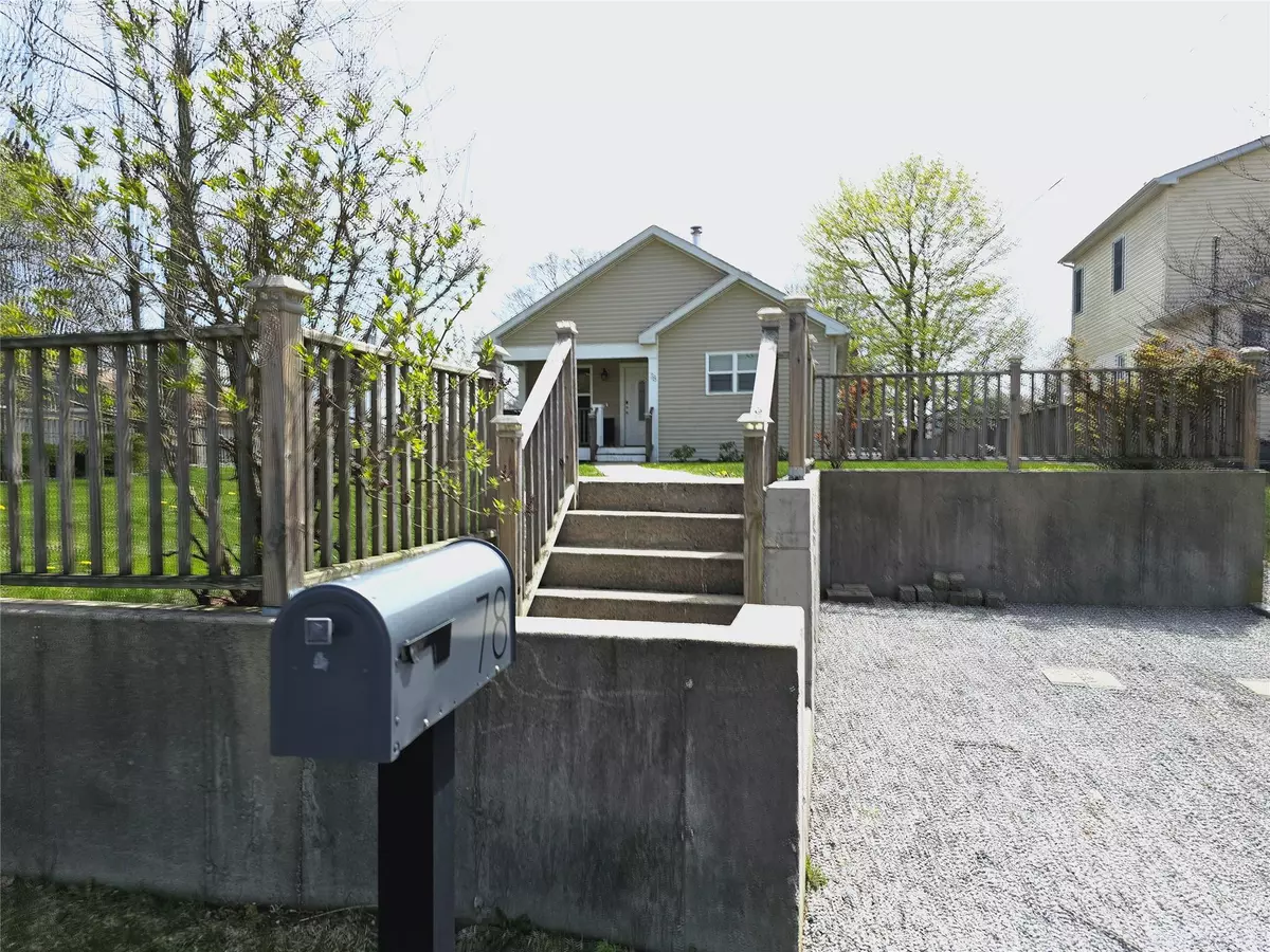 Shirley, NY 11967,78 Saint George DR