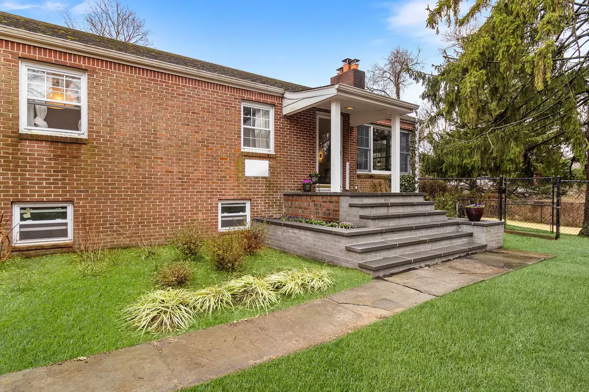 Amityville, NY 11701,105 Union AVE