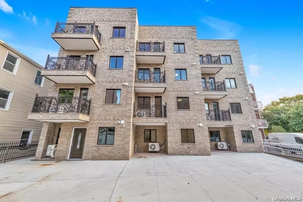 Flushing, NY 11354,140-07 32nd AVE