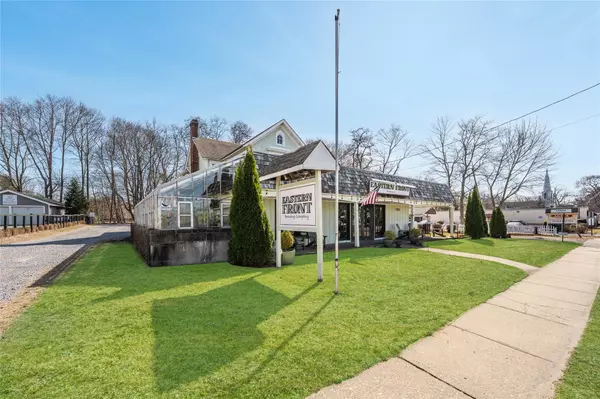 Mattituck, NY 11952,13100 Main Rd