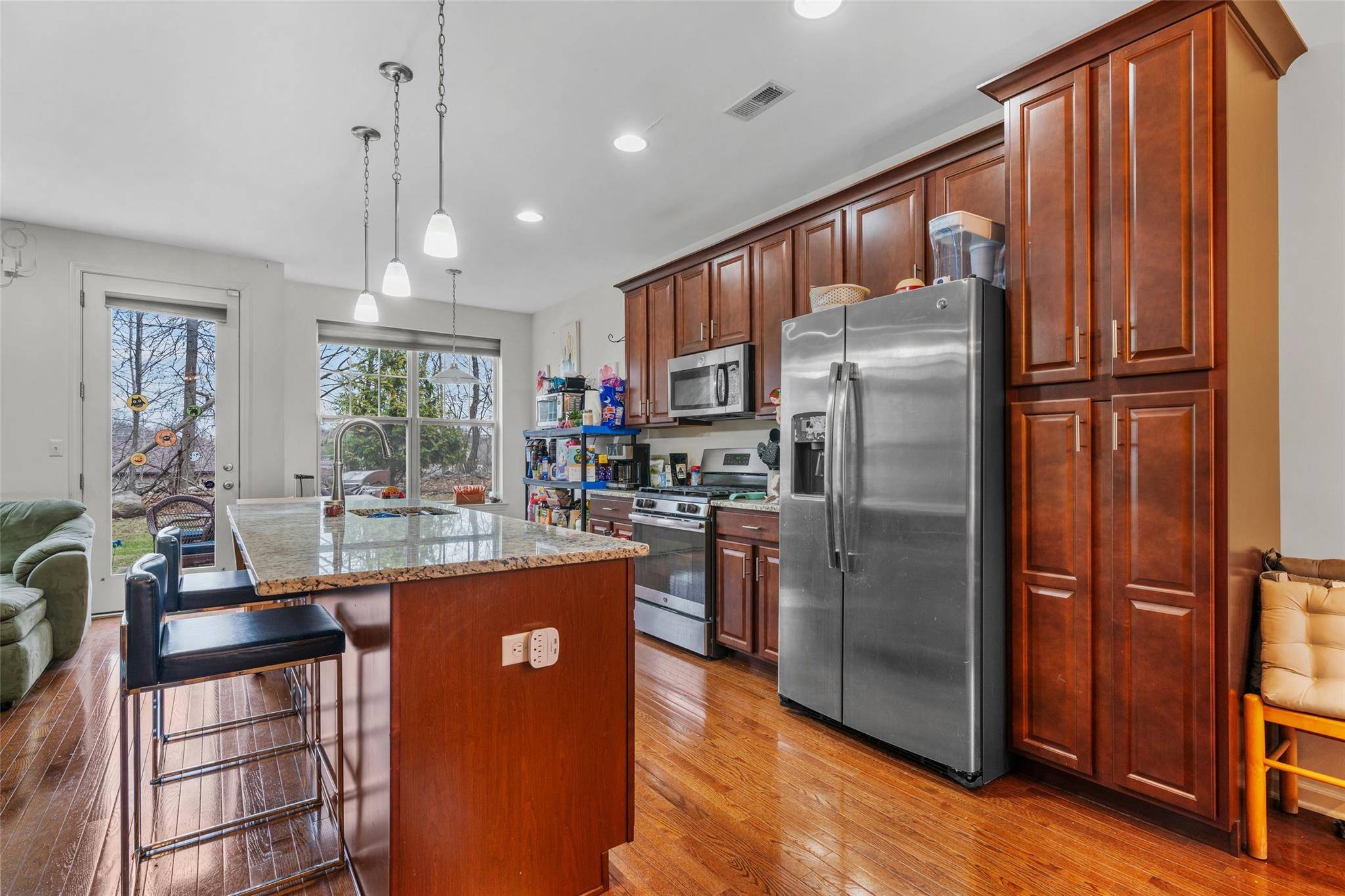Middletown, NY 10940,127 Meadow View DR
