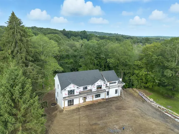 Katonah, NY 10536,27 Sun Hill RD