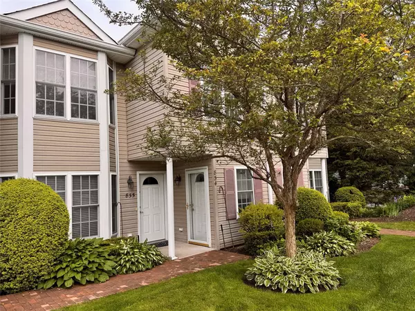 Melville, NY 11747,854 Verona DR