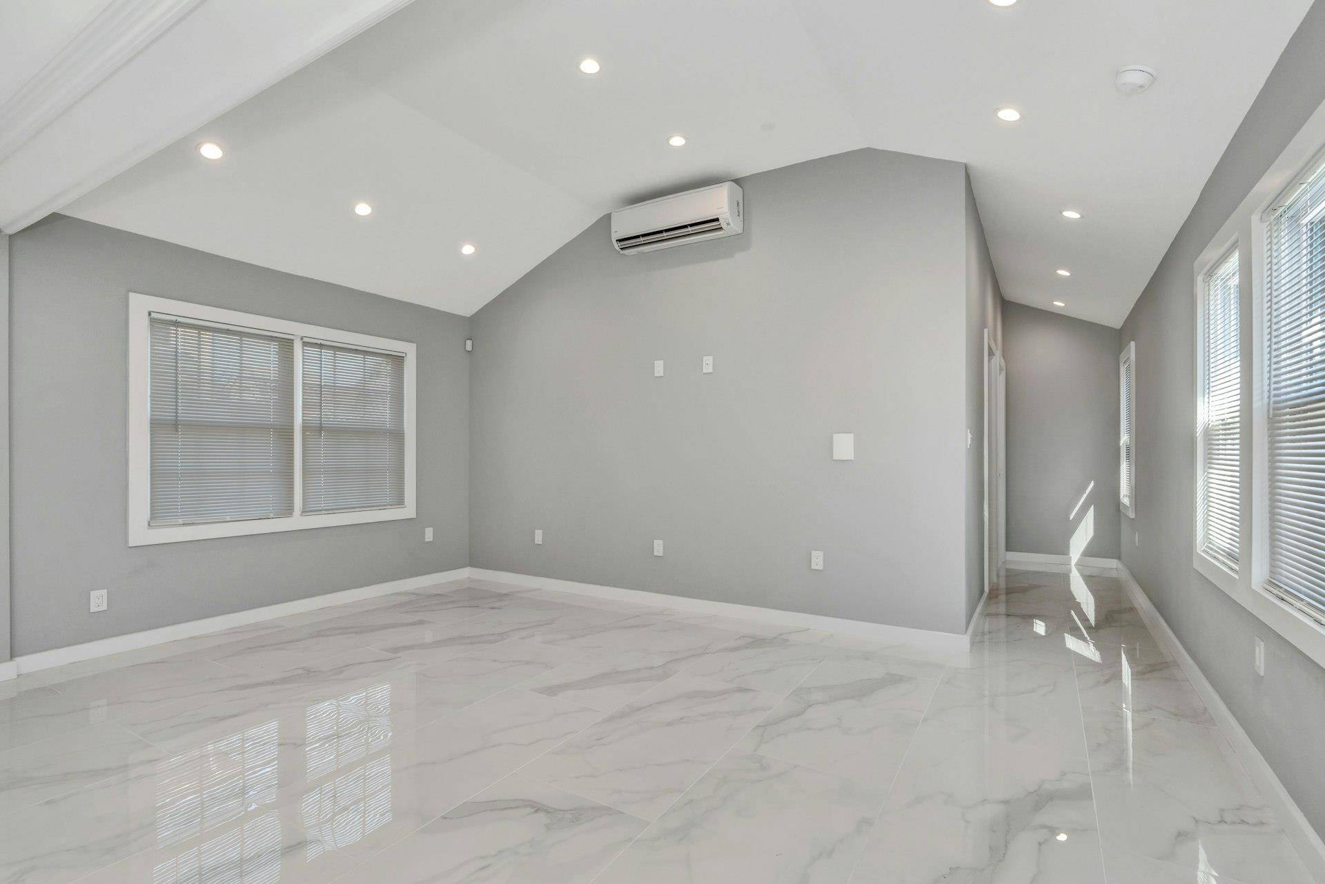 Glen Cove, NY 11542,25 Miller street