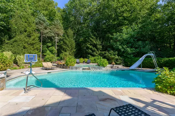 Pound Ridge, NY 10576,199 Upper Shad RD