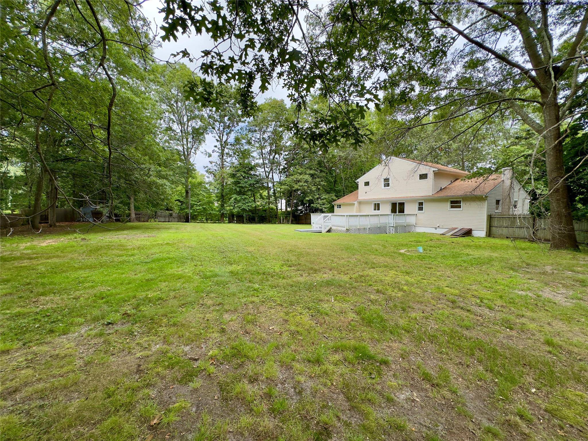 Ronkonkoma, NY 11779,36 Arbutus CT