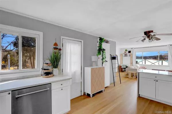 Ridge, NY 11961,243 Lakeside TRL