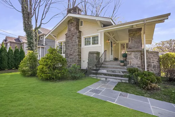 758 Mamaroneck AVE, White Plains, NY 10605