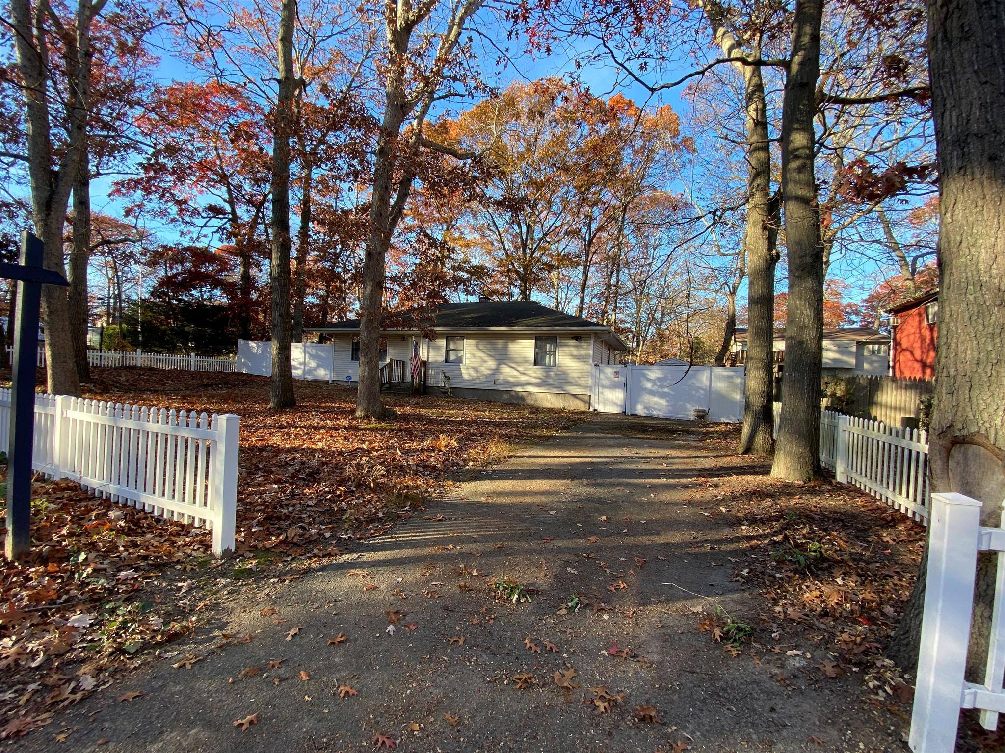 Mastic, NY 11950,151 Shinnecock AVE