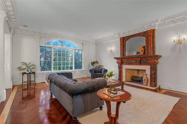 Malba, NY 11357,3 Point CRES